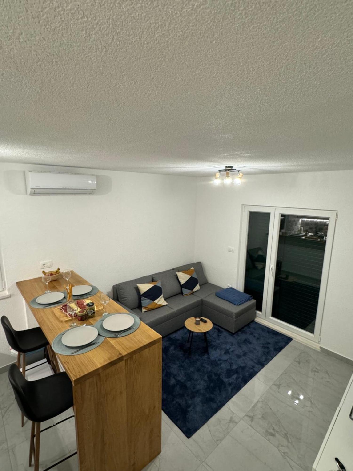 Apartment Koko Rogoznica  Extérieur photo